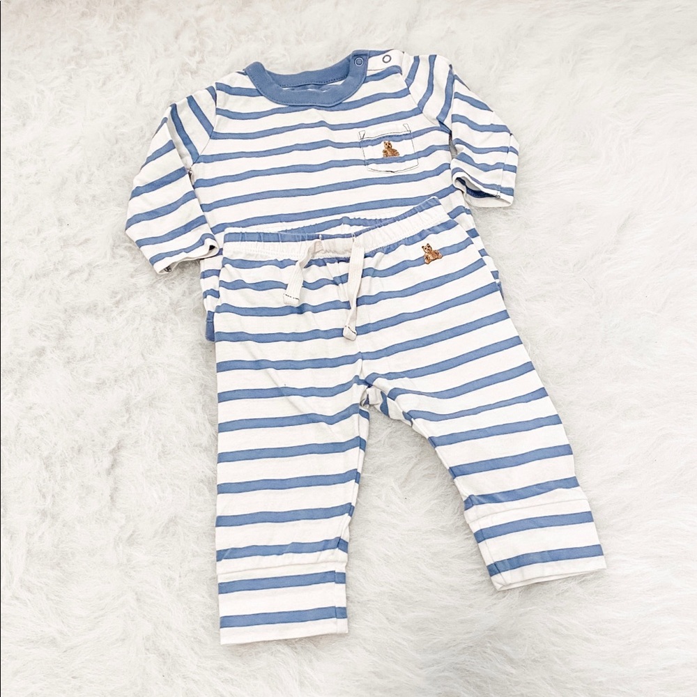 Baby GAP outfit